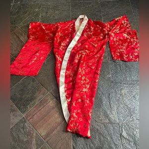 Authentic / Genuine and wearable Kimono!